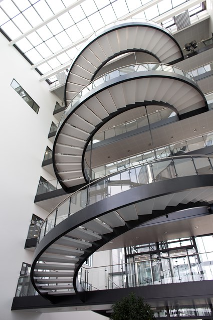 Atrium 4