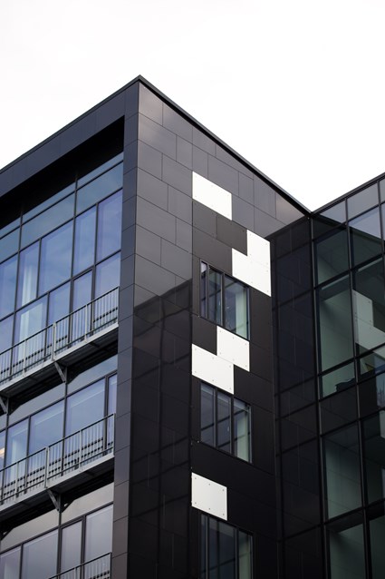 Atrium 5